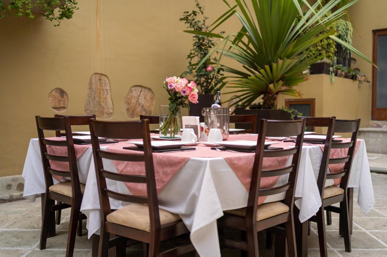 Casa De Las Flores Hotel Oaxaca ภายนอก รูปภาพ