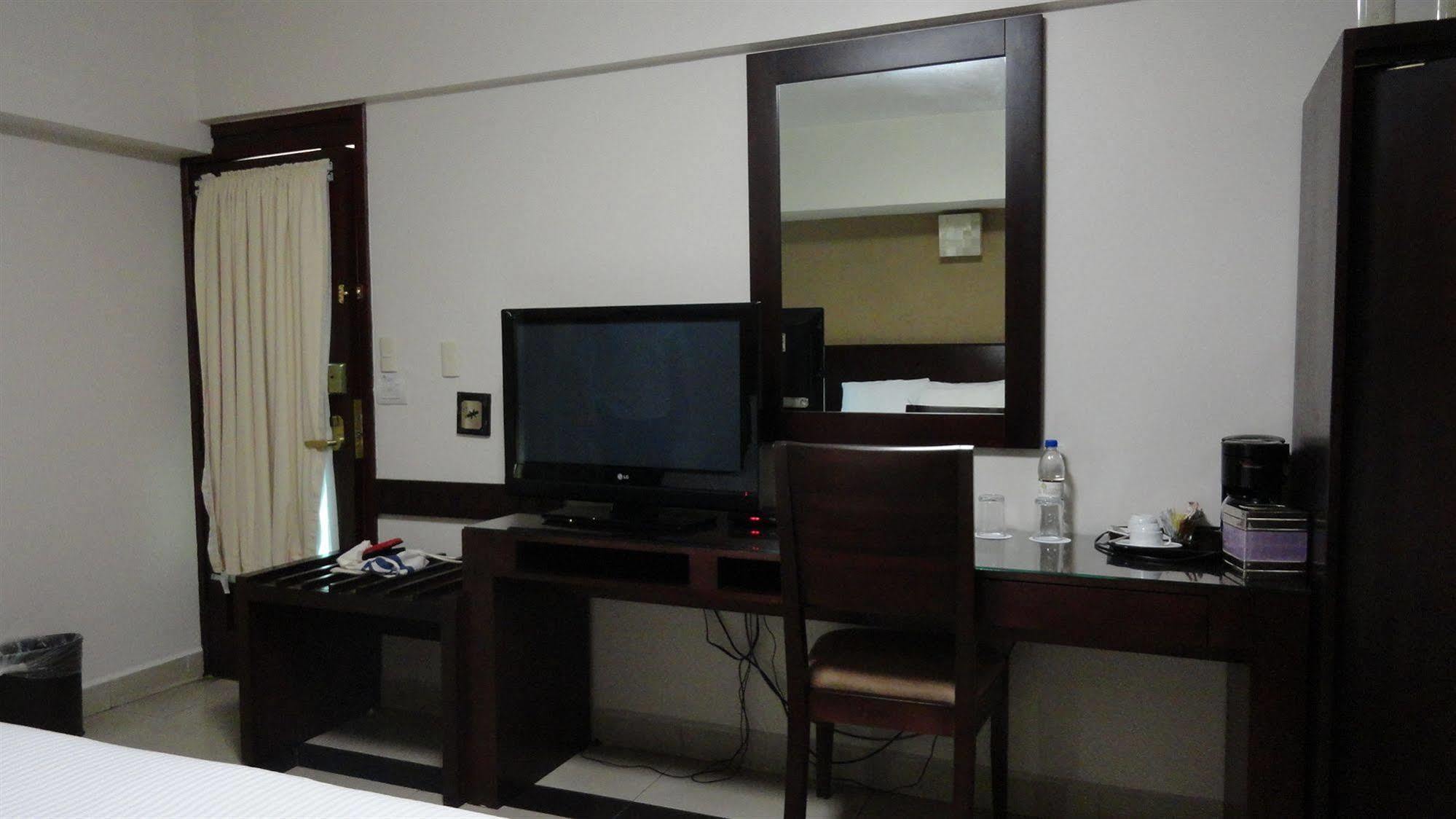 Casa De Las Flores Hotel Oaxaca ภายนอก รูปภาพ
