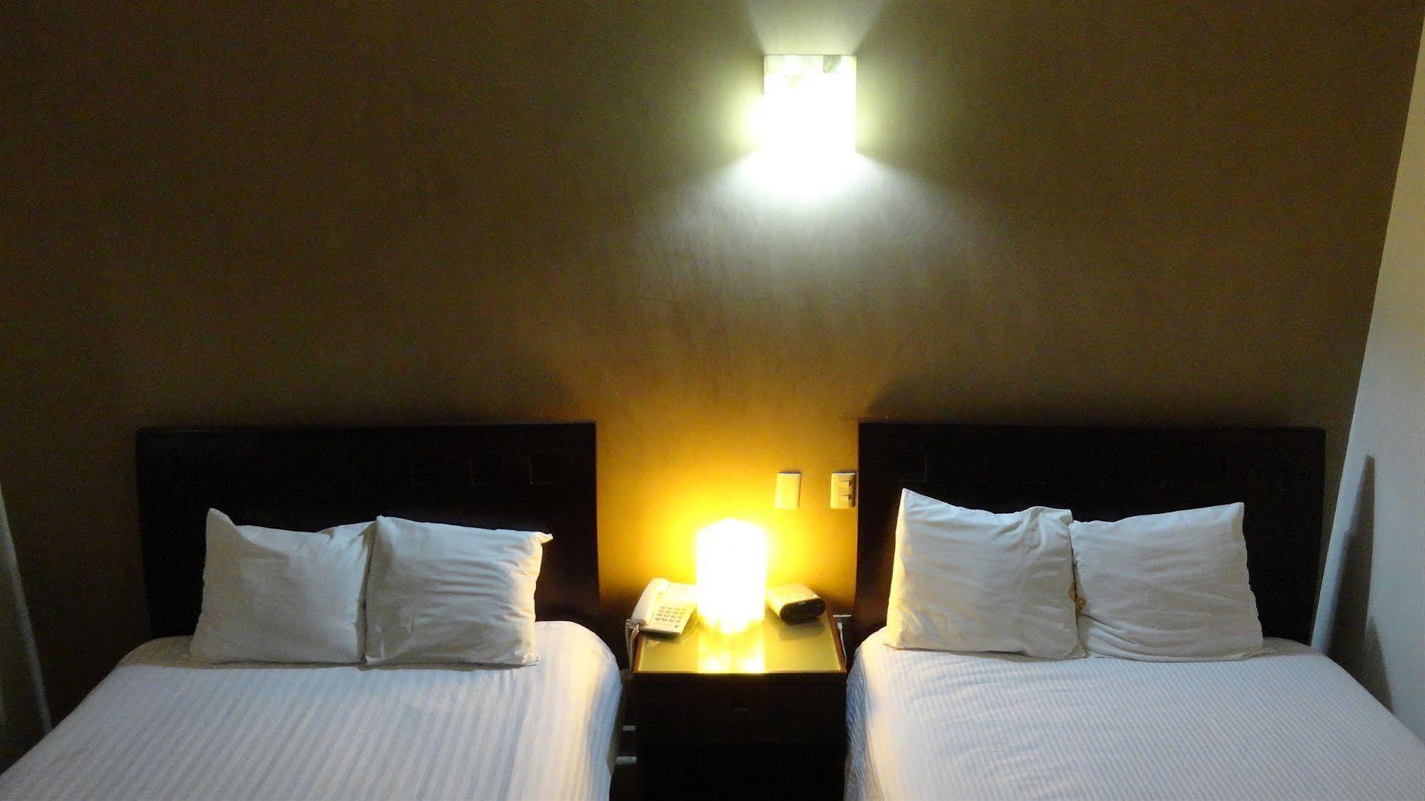 Casa De Las Flores Hotel Oaxaca ภายนอก รูปภาพ